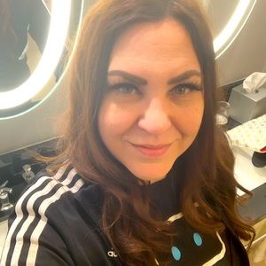 Meet your Posher, Leah